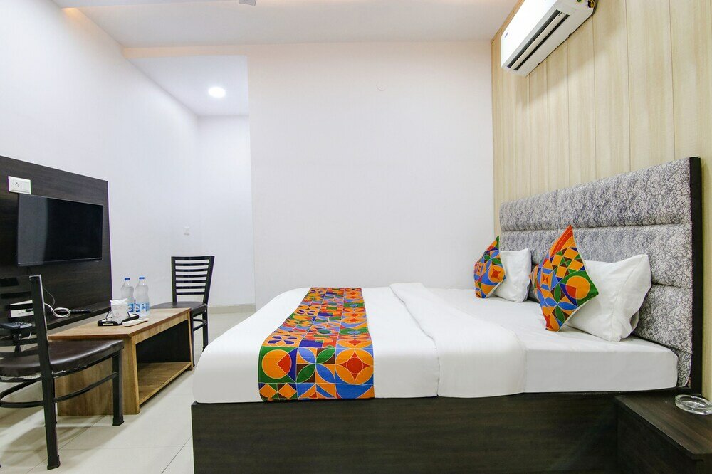 Фото Fabhotel City Stay