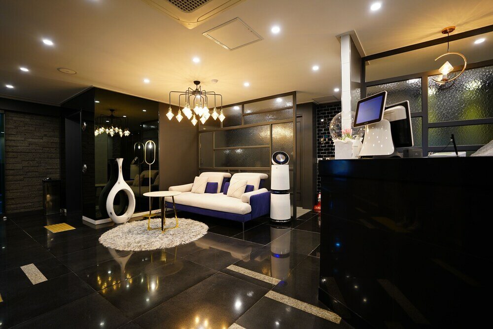 Фото Saturn Hotel