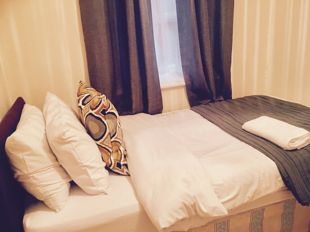 Фото Angel House