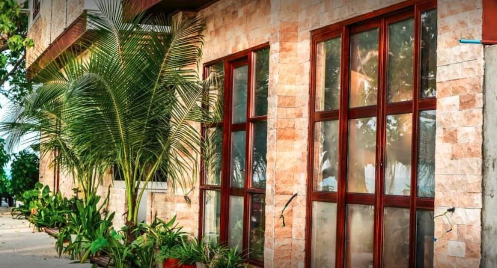 Фото Marina Bay Retreat And SPA