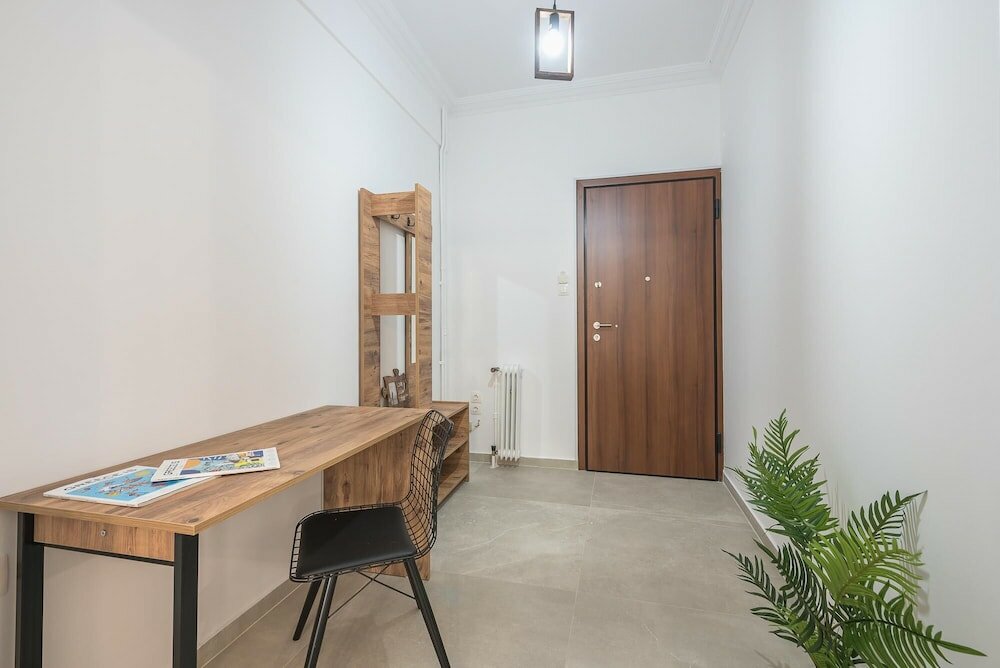 Фото Athens Bright Suite by Cloudkeys