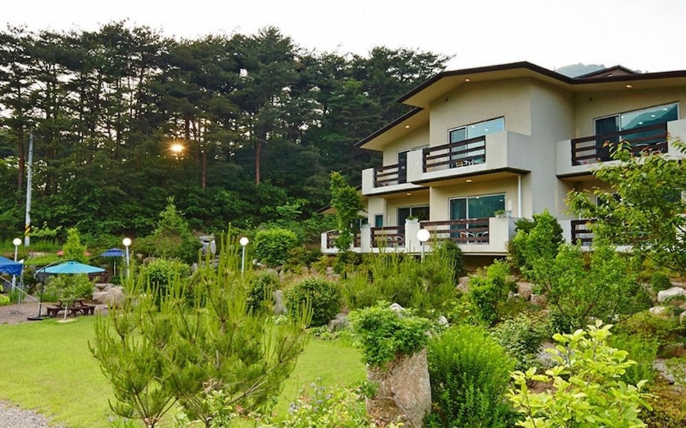 Фото Yangyang Denver House Pension