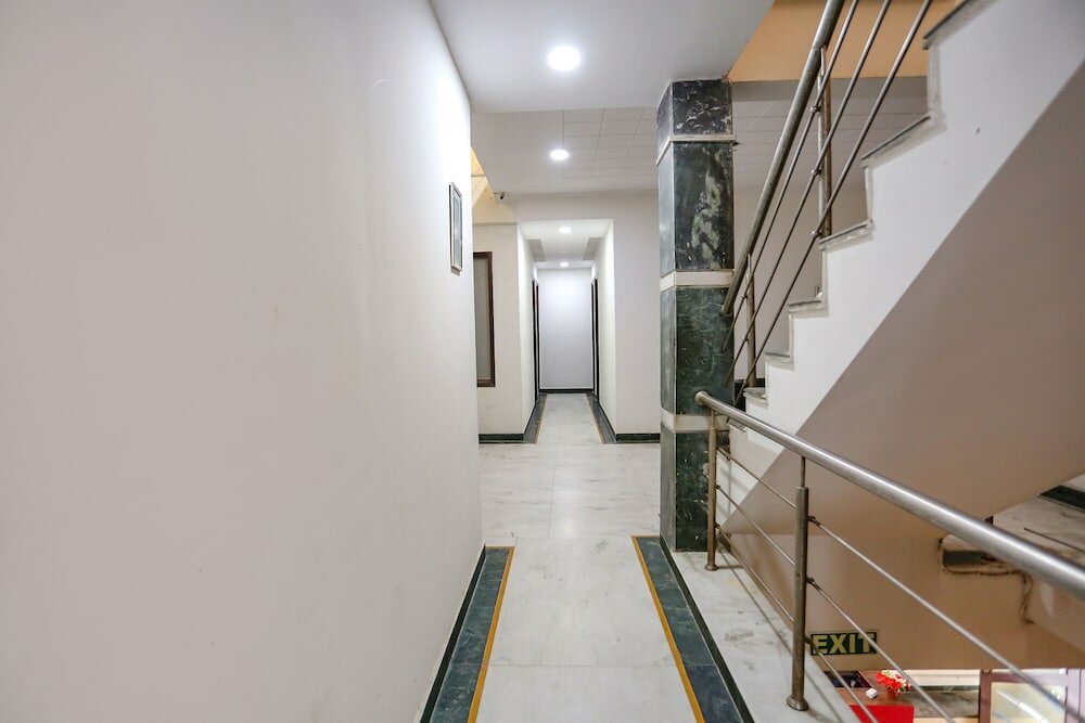 Фото Fabhotel Grand Palace