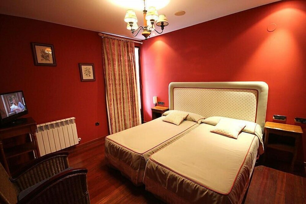 Фото Hotel Casa Suarna