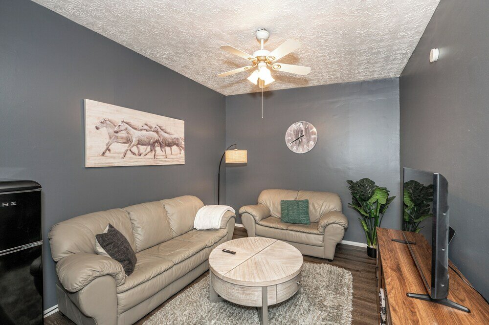 Фото Monmouth Loft 4