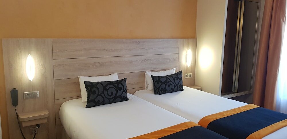 Фото Hotel Champerret Elysees