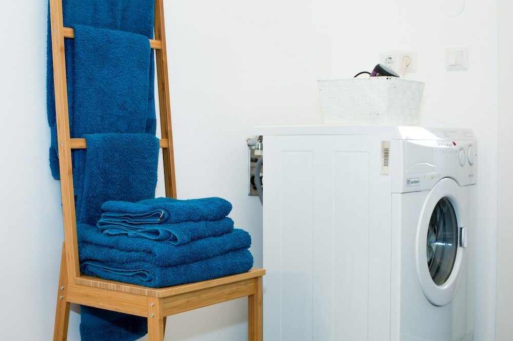 Фото Marthas Veranda Apartment