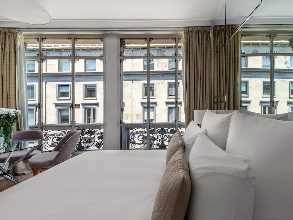 Фото Milan Adore