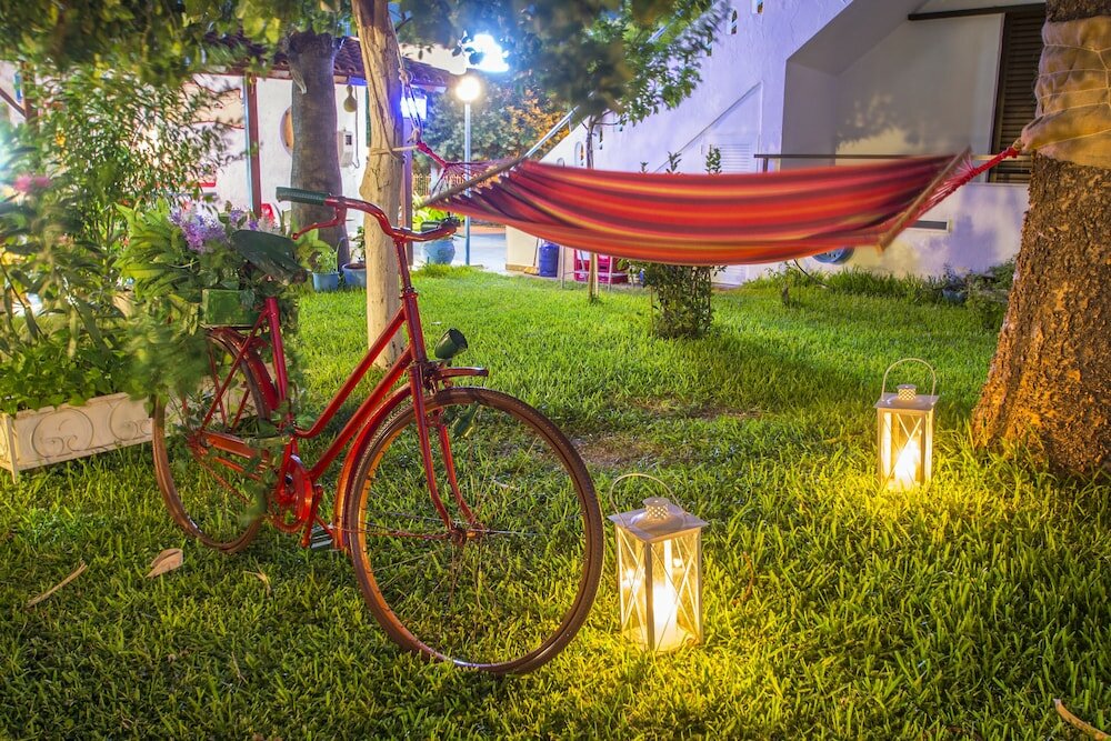 Фото Yiannis Yard Studios & Apartments