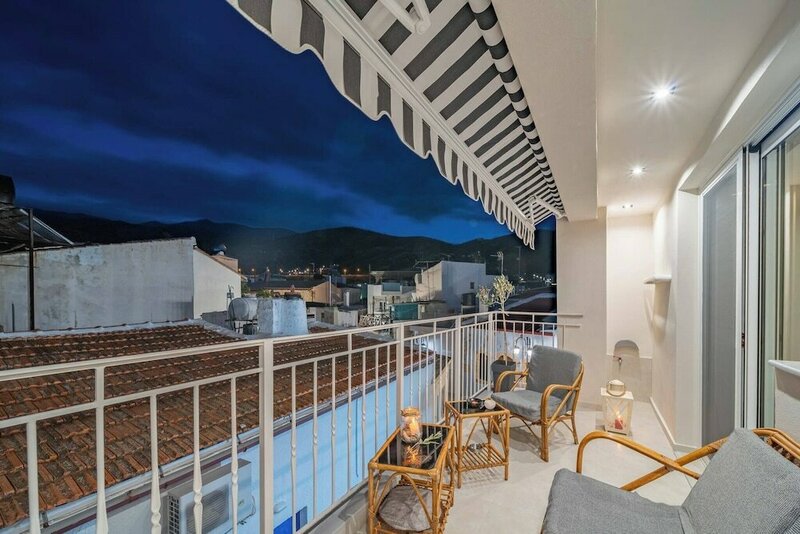 Гостиница Napoleon Olive Home 2bd 1ba