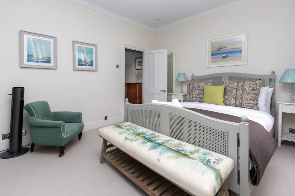 Фото Vibrant 1bd Home With Outdoor Patio - Hammersmith!