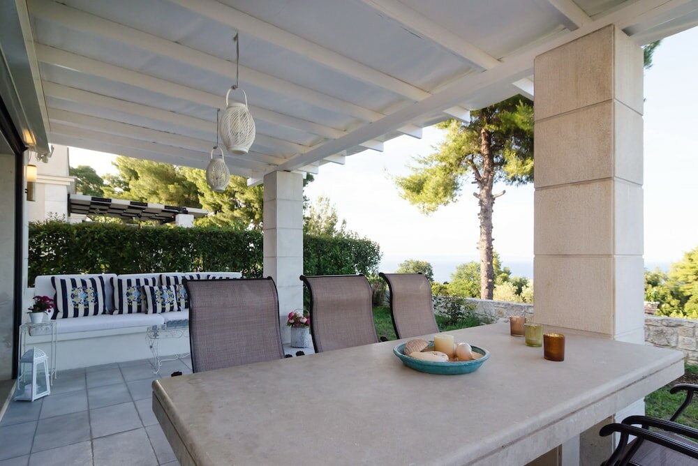 Фото White Rose Villa