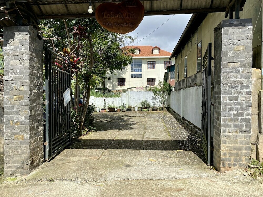 Hotel Thanh Tin Guest House, Dalat, photo