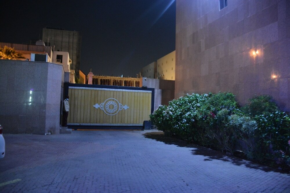 Фото Warood Alsafwa Villas & Hotel Suites