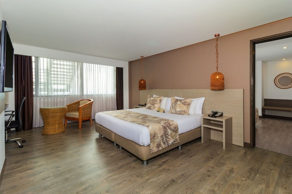 Фото Hotel Mocawa Plaza Armenia