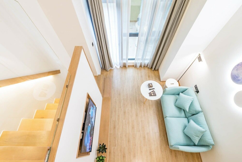 Фото Rezen Sunbow Hotel