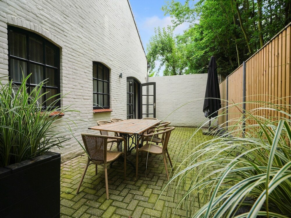 Фото Modern Holiday Home in Grubbenvorst near River Maas