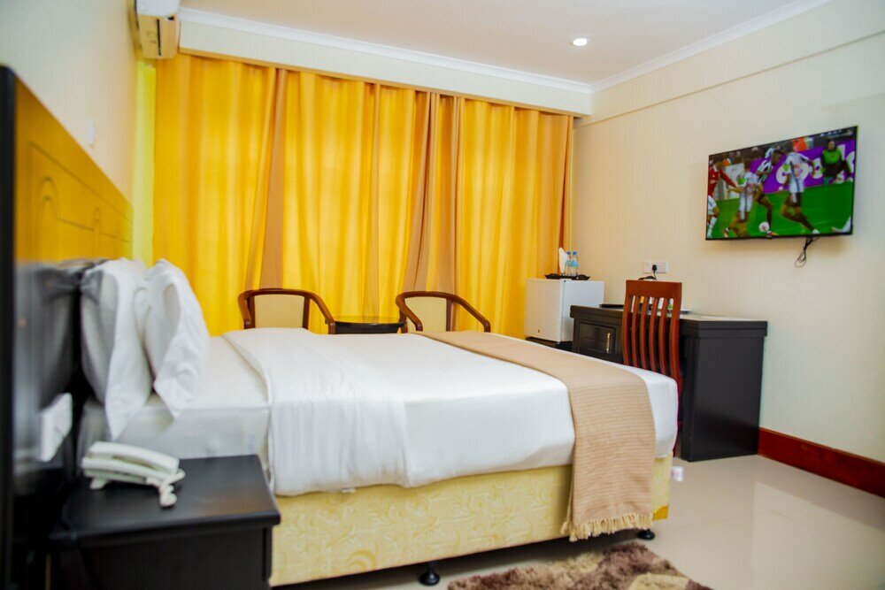 Фото Eden Highlands Hotel