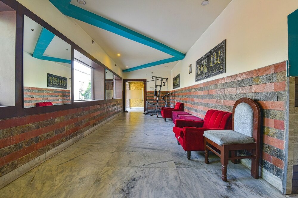 Фото Fabhotel Prime Surpin Palace