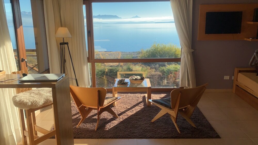 Фото Blue Parts - Nahuel Superior 1p In Front of the Lake