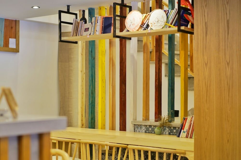 Фото Yuexijiang Boutique Holiday Hotel