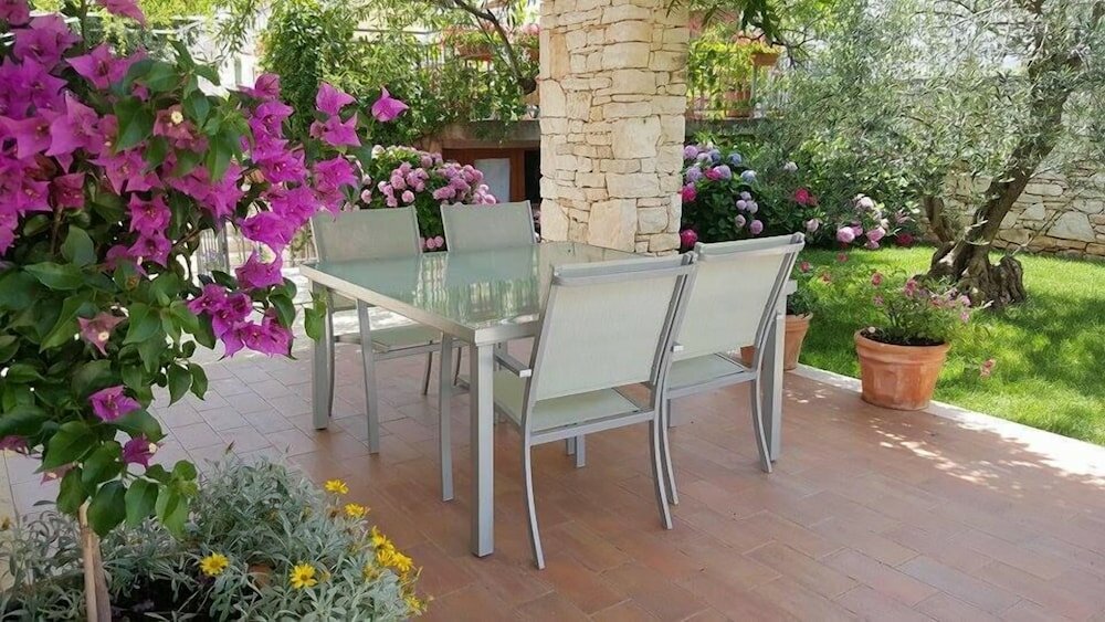 Фото Villa Brumnic Apartments