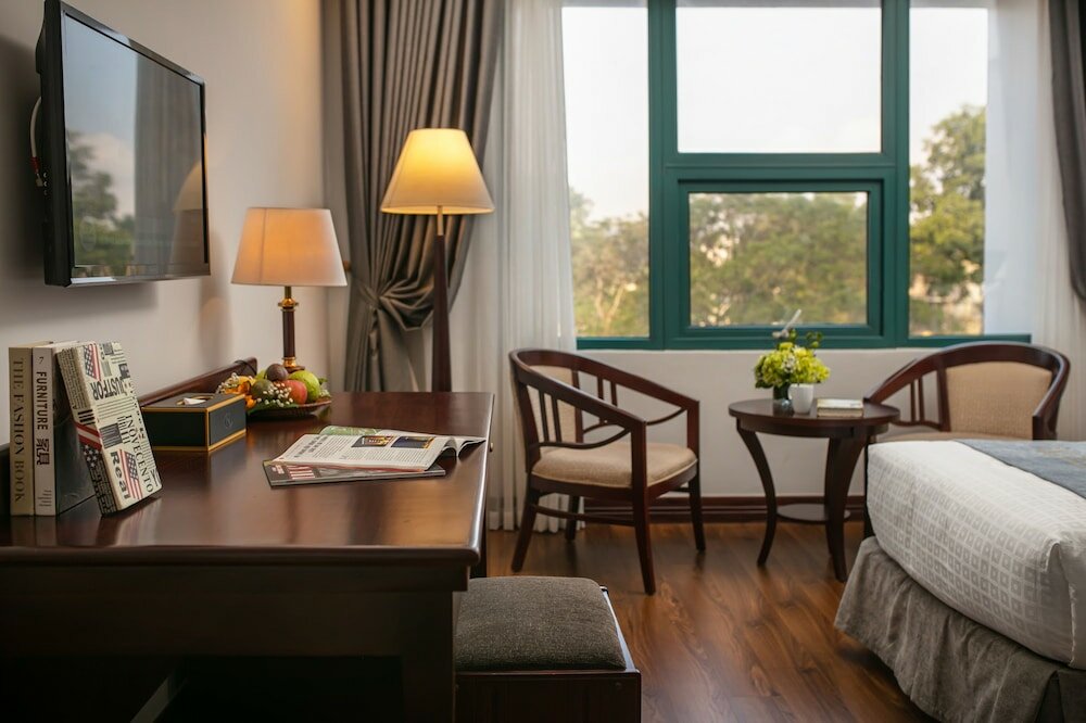 Фото The Tray Hotel