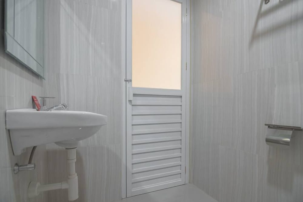 Фото RedDoorz near Islamic Center Samarinda