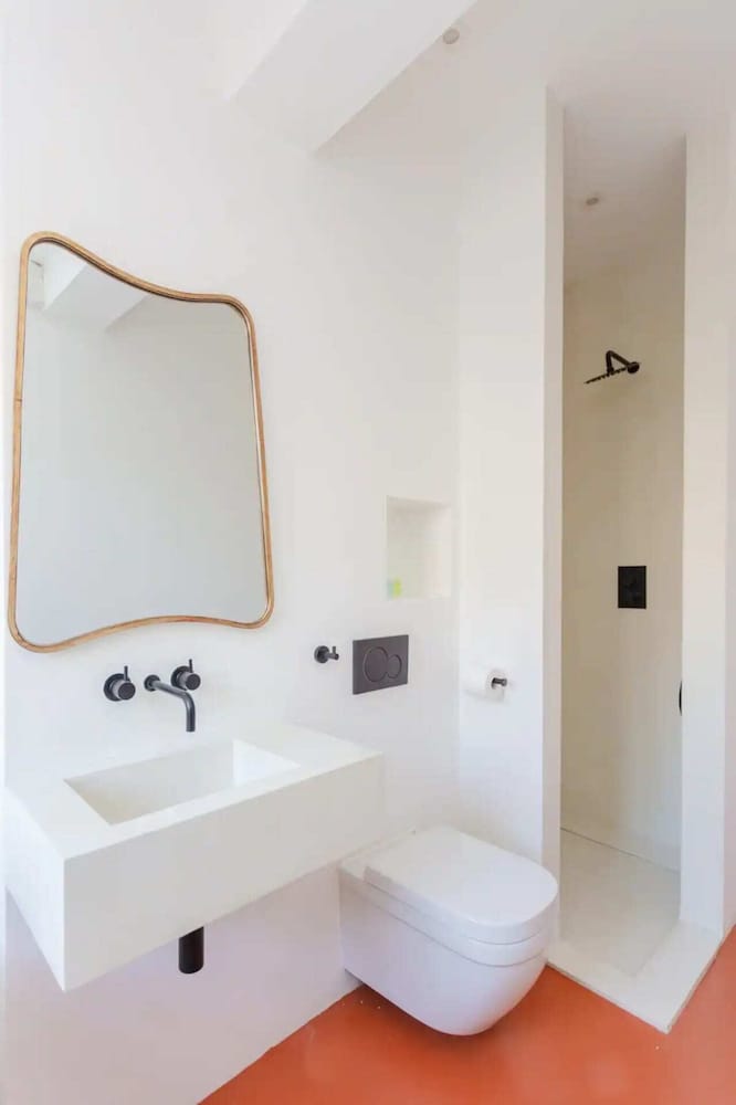 Фото Luxury 2 Bedroom Garden Flat - Hackney