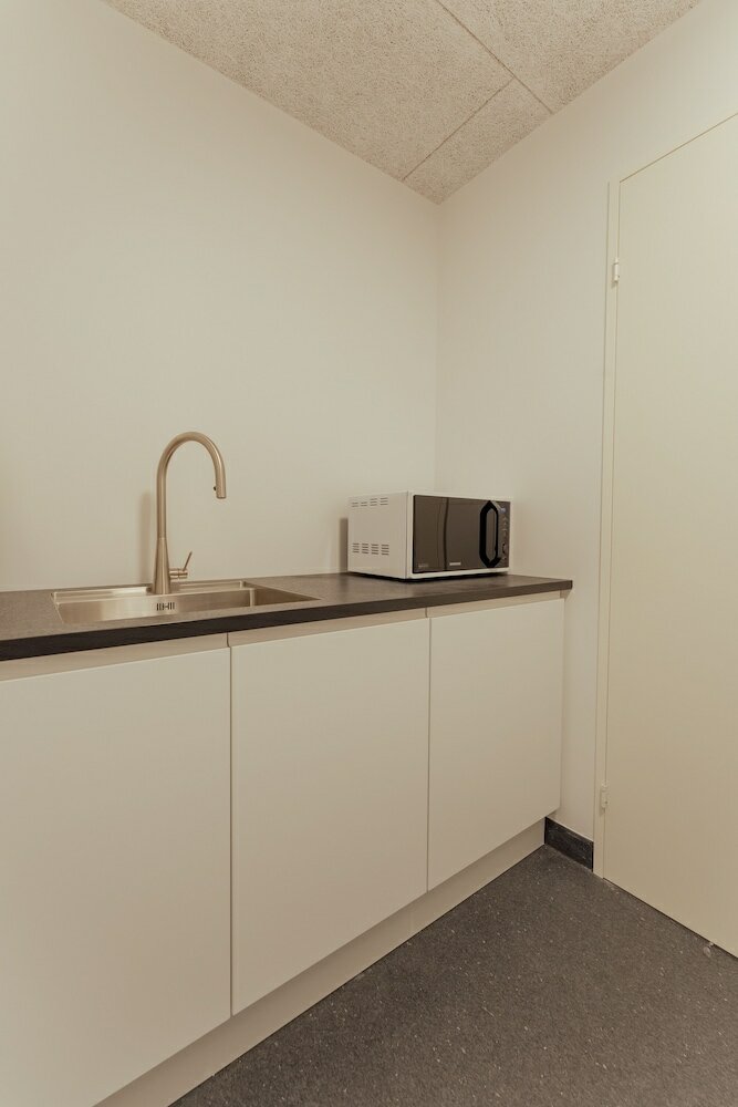 Фото Bright 2Br Apartment, Great View