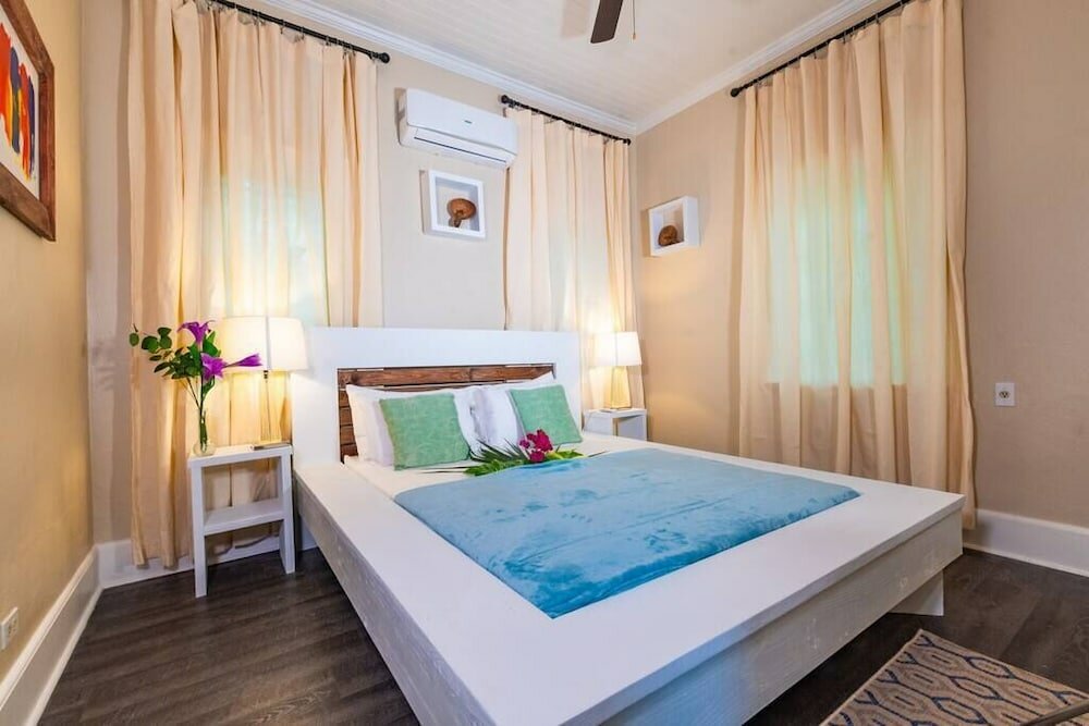 Фото Blue Ocean Village House at Cable Beach