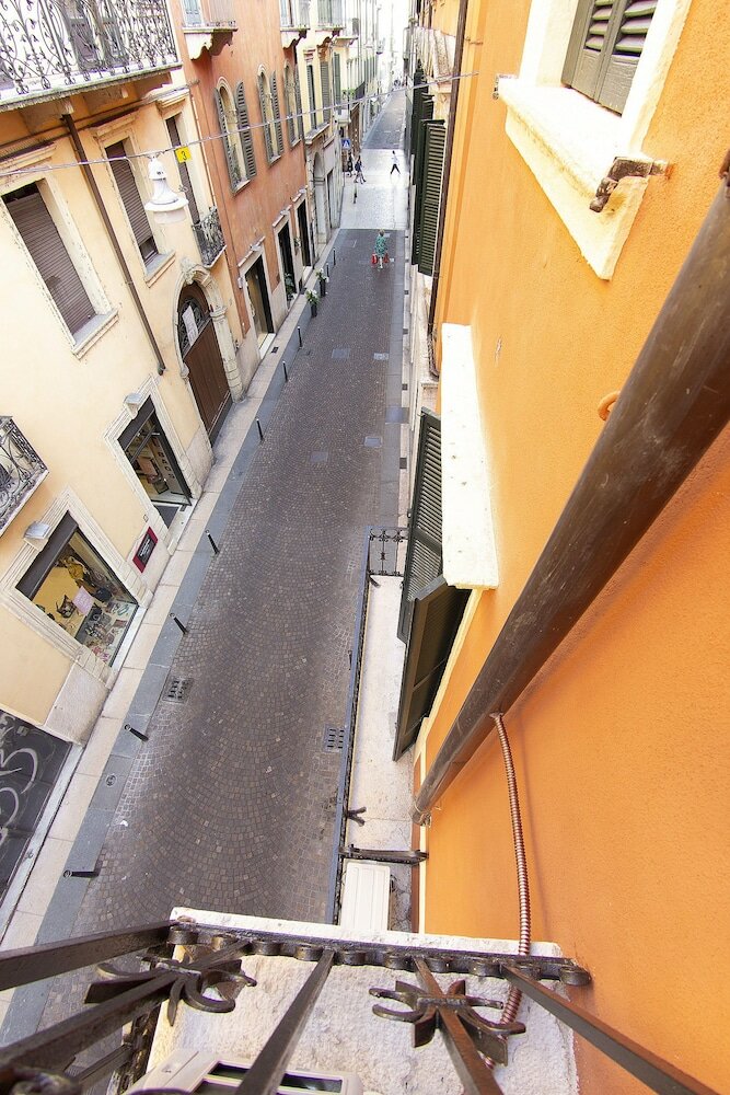 Фото Vivaverona Rooms