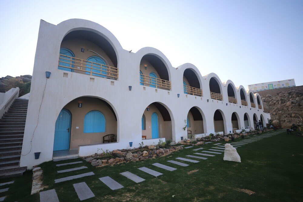 Фото Noprea Boutique Hotel