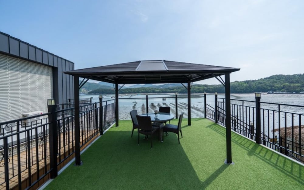Фото Yeosu Highlark Resort