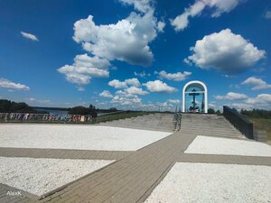 На месте гибели хоккеистов ХК Локомотив 07.09.2011 (Ярославский район, Туношенское сельское поселение, село Туношна), памятник, мемориал в Ярославской области