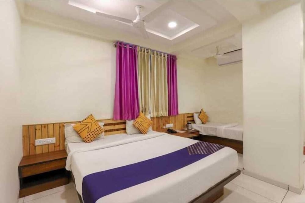 Фото Everest Hotel