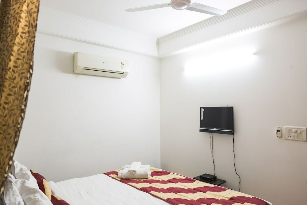 Фото Under My Roof - Classic