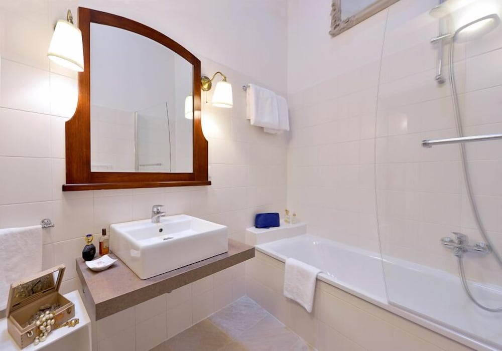 Фото Phi Hotel Bologna