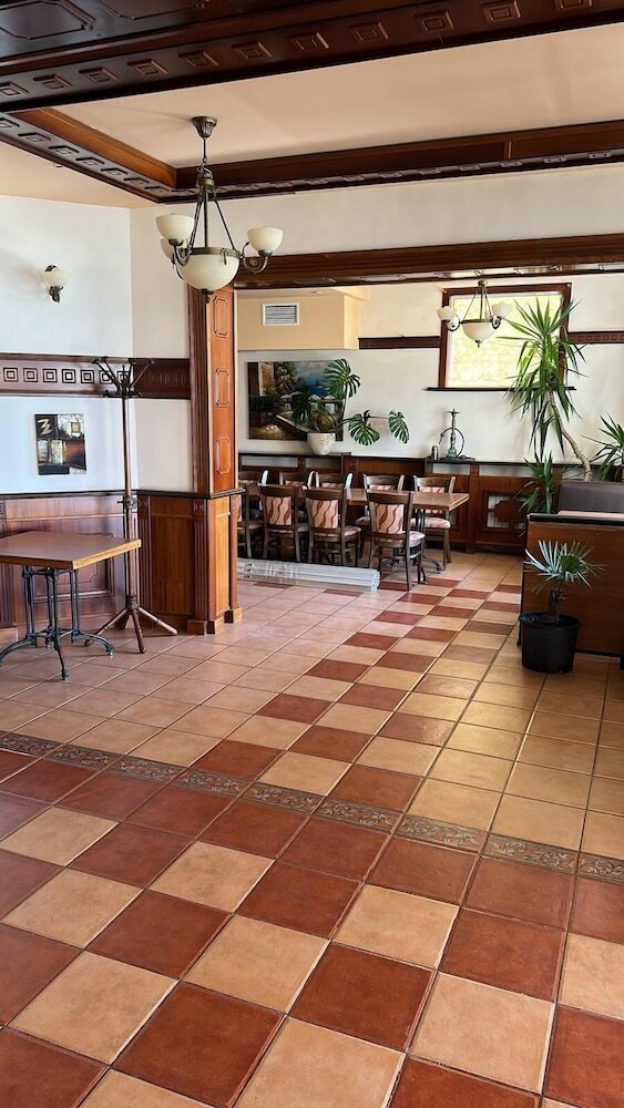 Фото Hayat Hotel Ltd