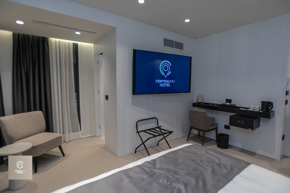 Фото CentralInn Hotel Tirana