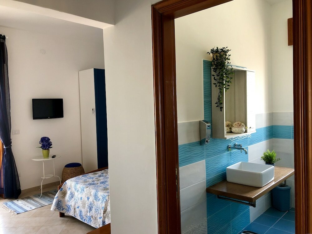 Фото Pompei Window