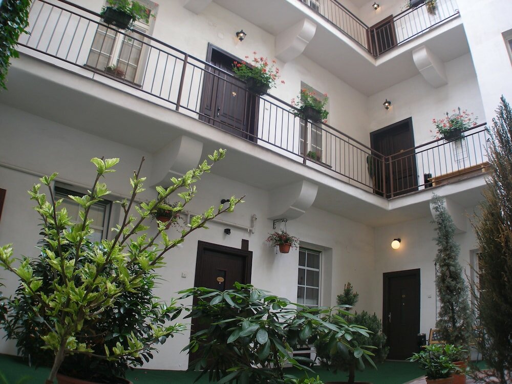 Фото Mila Apartments