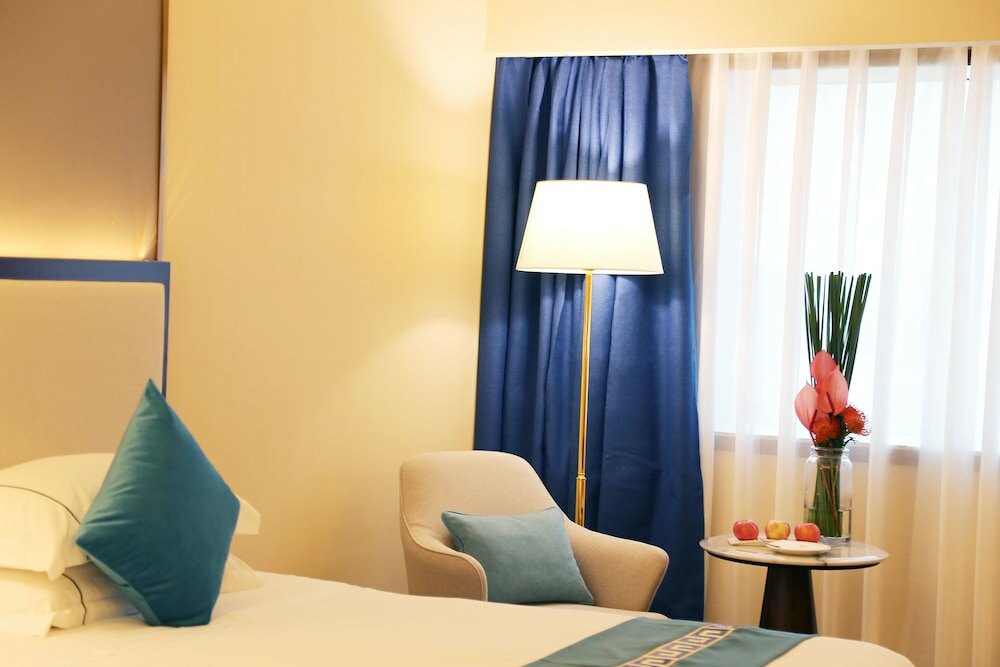 Фото Asia International Hotel Guangzhou