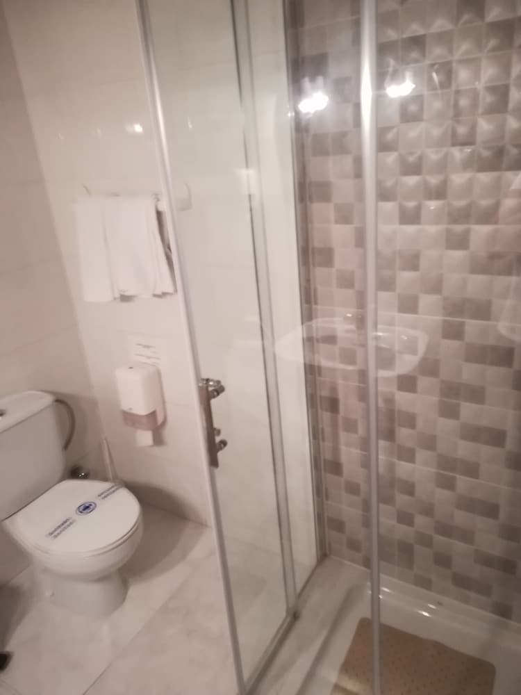 Фото Hostal Comercio