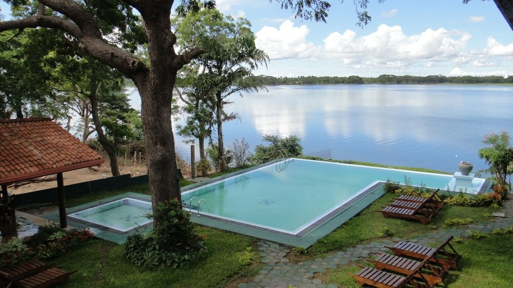 Фото Oak Ray Lake Resort