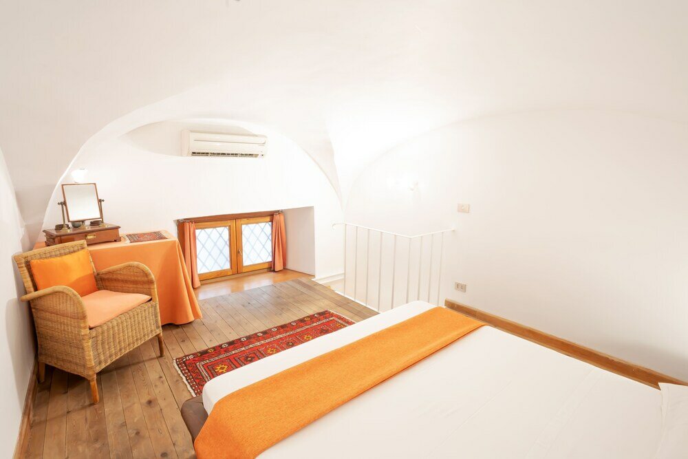 Фото Quiet and Cozy Trastevere Hideaway