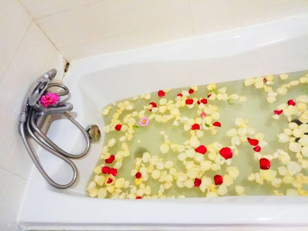 Фото Pleasure View Hotel