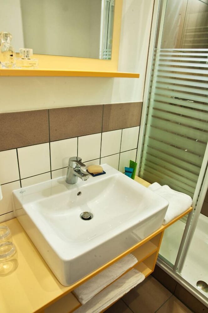 Фото WinRooms Hotel & Apartments