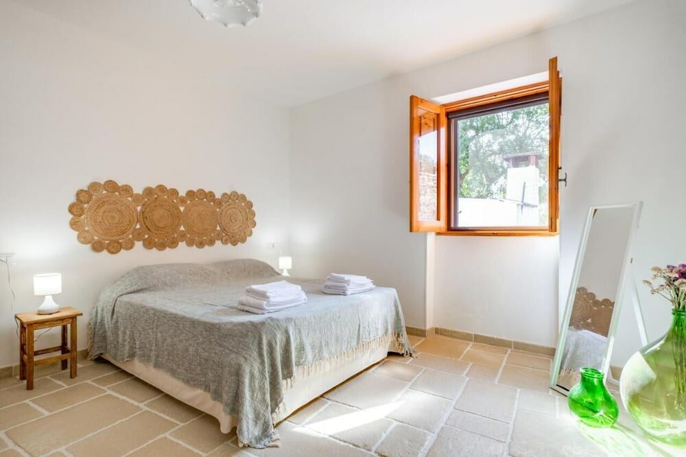 Фото Trullo Bella Vista With Patio & Parking