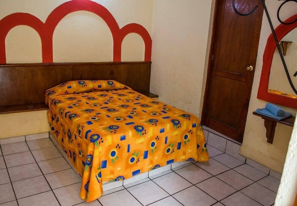 Фото Hotel Jorges Morelia